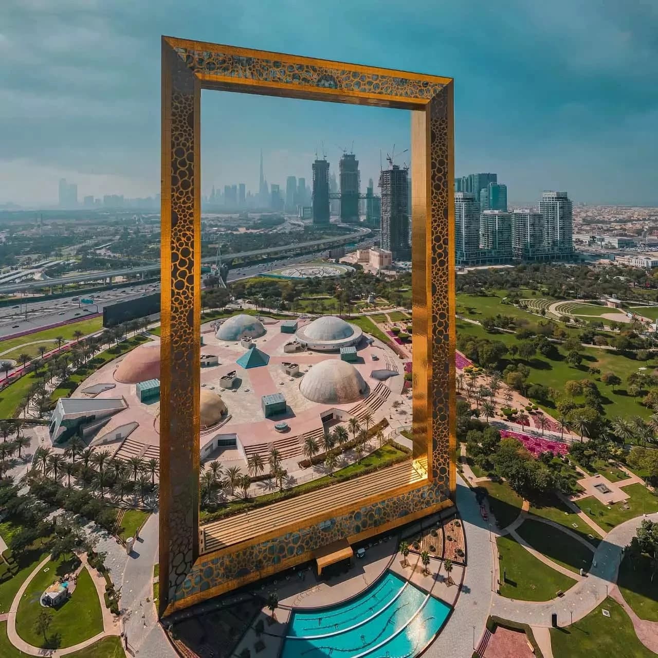 Dubai Frame — Noble Life